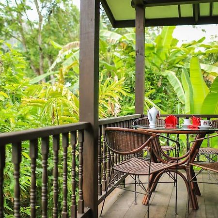 Villa Sri Kampung Куах Екстер'єр фото